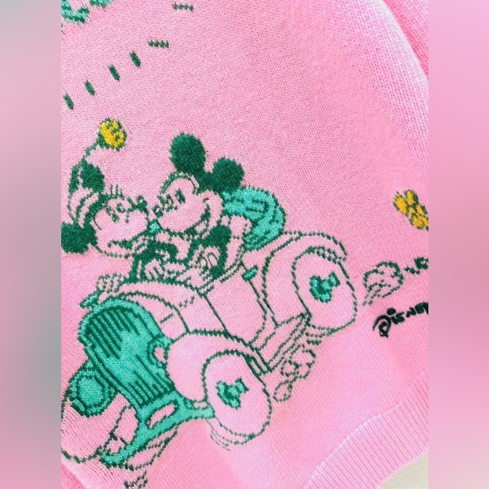Gucci x Disney Mickey and Minnie Mouse Pink Sweater - Picture 11 of 16